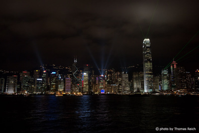 Hochhäuser von Hongkong Island bei Nacht