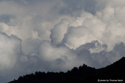 Gewitter Wolken (Cumulonimbus) Schweizer Alpen
