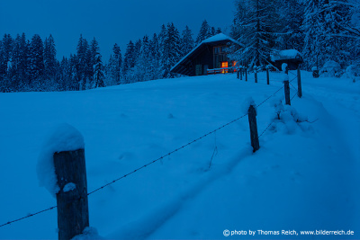 Berghütte im Winter