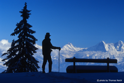 Skitour mit Aussicht auf Eiger, Mönch und Jungfrau