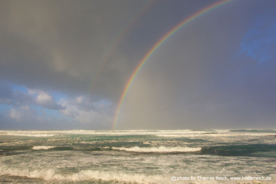 Regenbogen über dem Meer Fuerteventura