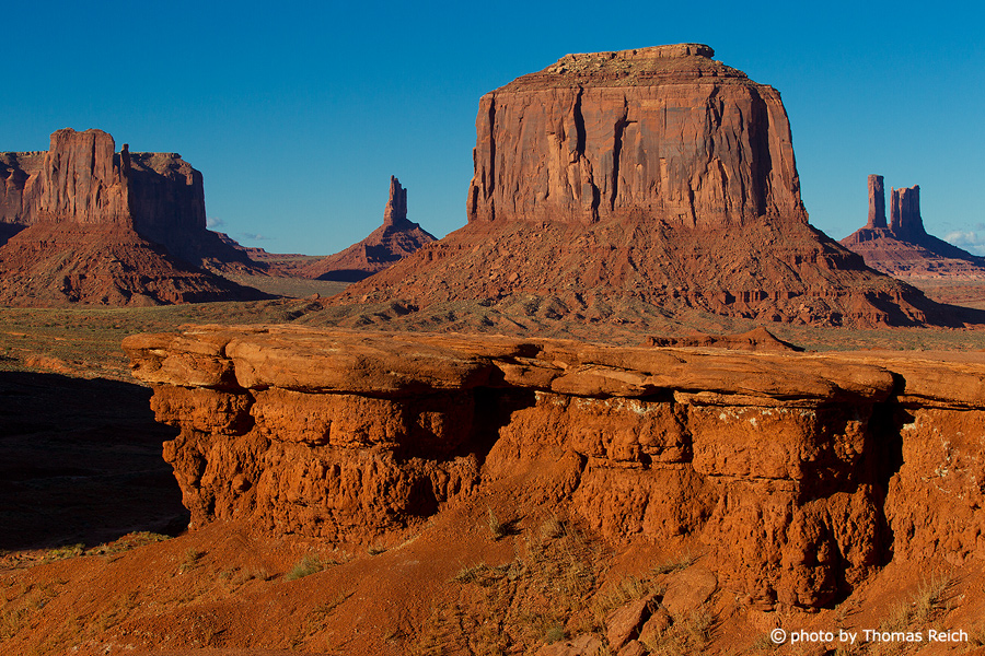Monument Valley Outlooks