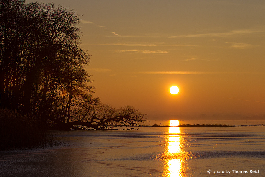 Schöner Sonnenuntergang am Malchiner See