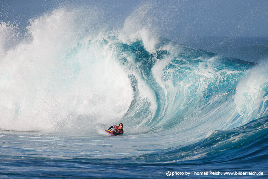 Surfing Waves with Bodyboard, Lanzarote