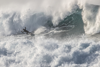 Surfen Wipeout große Welle